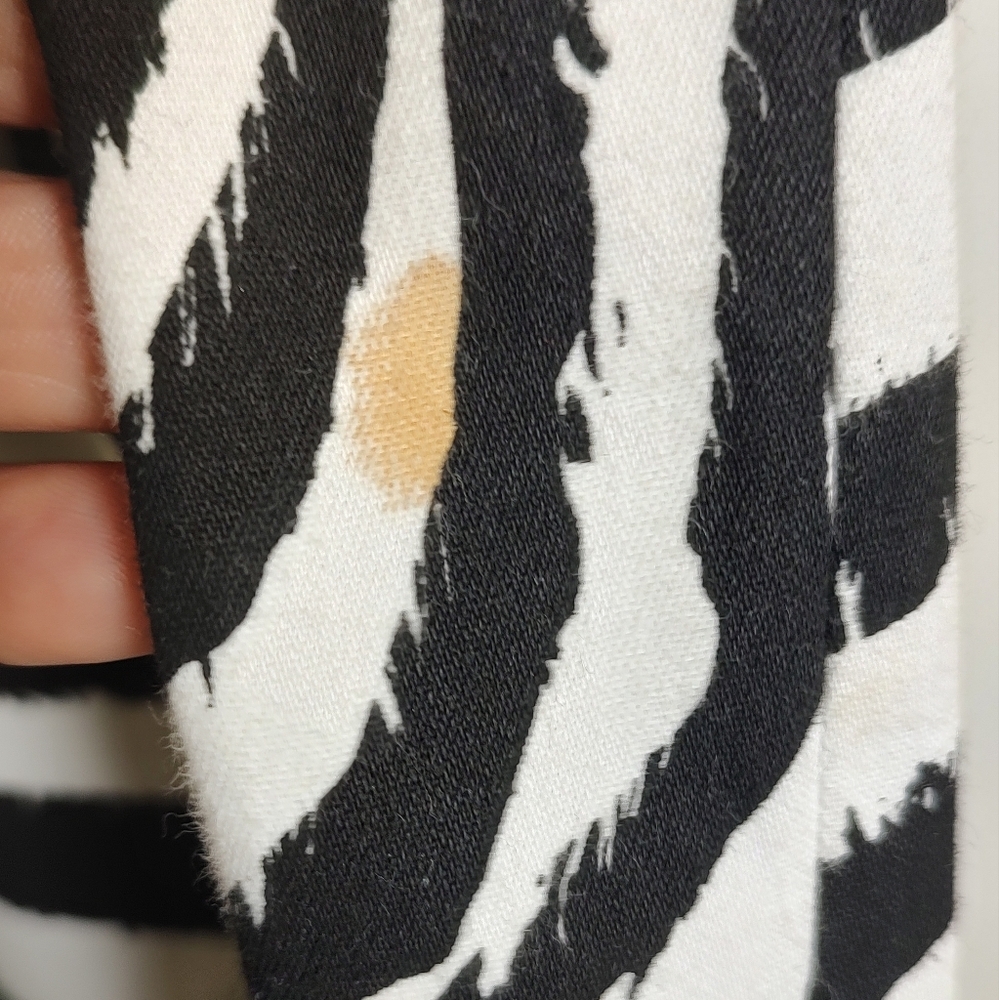 Zebra Print Wrinkled Rich Denim Jacket and Skirt Set By Gene Ewing For Bis Woman - Picture 14 of 15